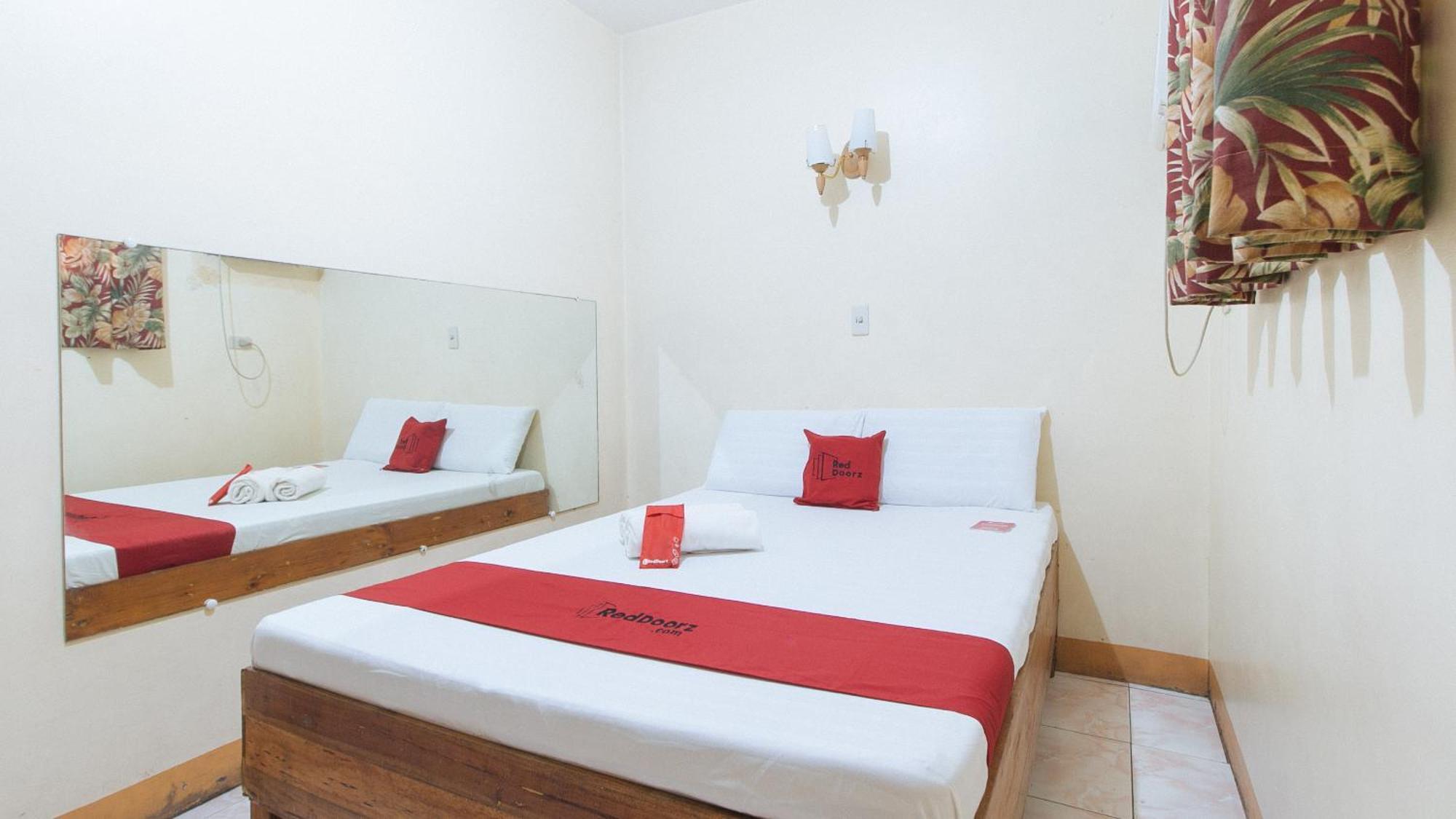 Reddoorz @ Golden Victory Hotel Mabalacat Pampanga Esterno foto