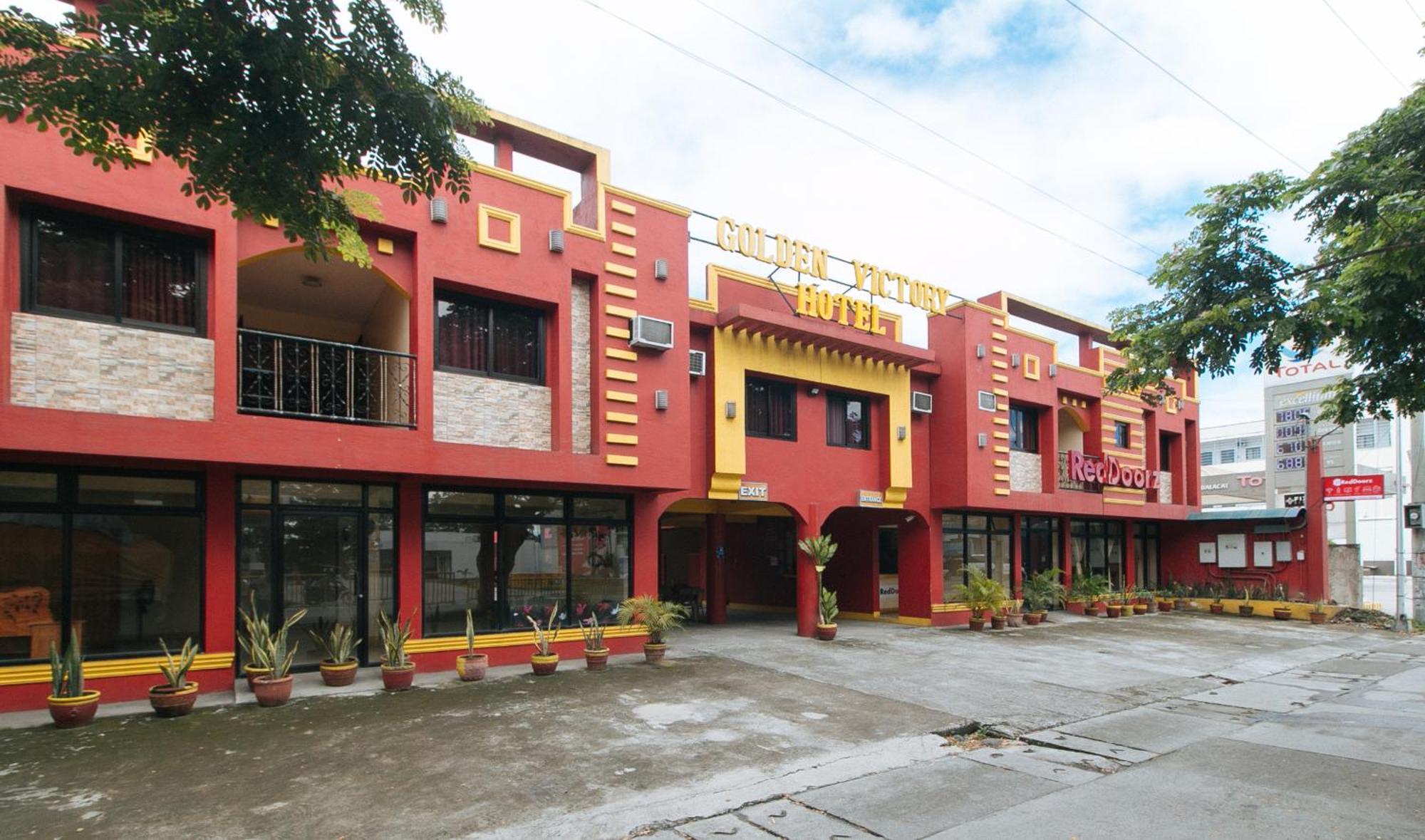 Reddoorz @ Golden Victory Hotel Mabalacat Pampanga Esterno foto